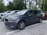 Used 2017 Kia Sedona LX w/ LX Essentials Premium Package image 2