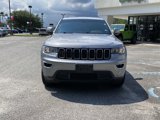 Used 2020 Jeep Grand Cherokee Laredo image 3