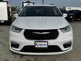 Used 2022 Chrysler Pacifica Touring-L image 2