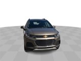 Certified 2022 Chevrolet Trax LT w/ LT Convenience Package image 2