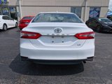 Used 2020 Toyota Camry LE image 6