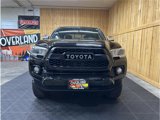 Used 2017 Toyota Tacoma Limited image 2