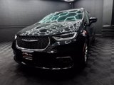 Used 2022 Chrysler Pacifica Touring-L image 3