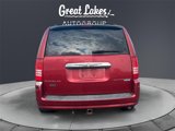 Used 2009 Chrysler Town & Country Touring image 4