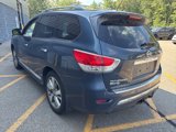 Used 2016 Nissan Pathfinder Platinum image 3