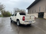 Used 2013 Chevrolet Avalanche LTZ image 3