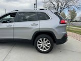 Used 2016 Jeep Cherokee Limited image 4