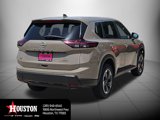 Used 2025 Nissan Rogue SV image 3