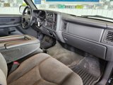 Used 2004 Chevrolet Silverado 2500 LS image 2