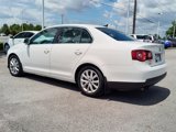 Used 2010 Volkswagen Jetta SE image 4