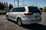 Used 2017 Toyota Sienna XLE Premium image 5