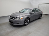 Used 2017 Nissan Altima 2.5 SL w/ Moonroof Package image 2