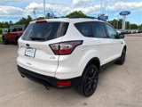 Used 2017 Ford Escape SE w/ SE Sport Appearance Package image 3