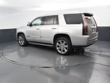 Used 2016 Cadillac Escalade Luxury image 3