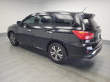 Used 2018 Nissan Pathfinder S image 3