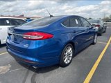 Used 2017 Ford Fusion SE image 2