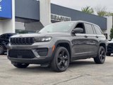 Used 2023 Jeep Grand Cherokee Altitude image 2