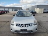 Used 2014 Nissan Rogue S w/ Convenience Package image 2