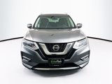 Used 2018 Nissan Rogue SV image 2