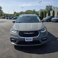Used 2022 Chrysler Pacifica Touring-L w/ Uconnect Theater Family Group image 3