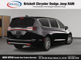 New 2025 Chrysler Pacifica Select image 5