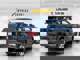 Used 2023 Kia Sorento LX image 4