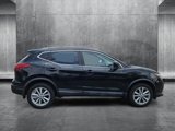 Used 2017 Nissan Rogue Sport SV w/ SV Premium Package image 4