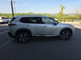 Used 2023 Nissan Rogue Platinum w/ Platinum Premium Package image 4