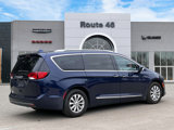 Used 2018 Chrysler Pacifica Touring-L image 5
