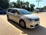 Used 2019 Chrysler Pacifica Touring-L Plus image 5
