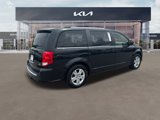 Used 2019 Dodge Grand Caravan SXT image 3