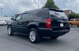Used 2008 Chevrolet Suburban LT image 3