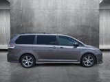 Used 2017 Toyota Sienna SE Premium image 4