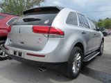 Used 2015 Lincoln MKX FWD w/ Equipment Group 101A image 4