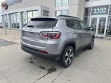 Used 2018 Jeep Compass Latitude w/ Popular Equipment Group image 4