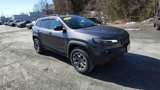 Used 2022 Jeep Cherokee Trailhawk image 2