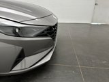 Used 2021 Hyundai Elantra SE image 2