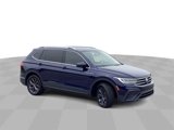Used 2022 Volkswagen Tiguan SE image 2