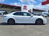 Used 2018 Toyota Camry SE image 2