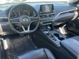 Used 2022 Nissan Altima 2.5 SR image 2