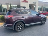 Used 2018 Toyota RAV4 SE image 4