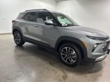 Used 2025 Chevrolet TrailBlazer LT image 2