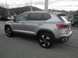 Used 2024 Volkswagen Taos SE image 4