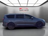 Used 2022 Chrysler Pacifica Touring-L w/ Uconnect Theater Family Group image 5