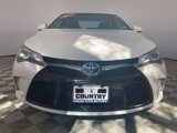 Used 2017 Toyota Camry SE image 2