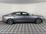 Used 2018 Volvo S90 T6 Momentum image 4