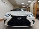 Used 2022 Lexus ES 300h F Sport image 2