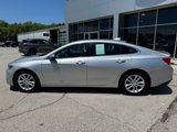 Used 2017 Chevrolet Malibu LT image 4