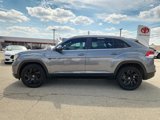 Used 2023 Volkswagen Atlas Cross Sport SE image 2