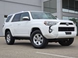 Used 2015 Toyota 4Runner SR5 image 2